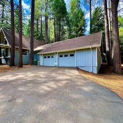 El Camino • Treetop Cabin · Game Room & Fire Pit · Pollock Pines