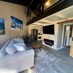 Beautiful Tahoe Keys Condo One Shared Wall